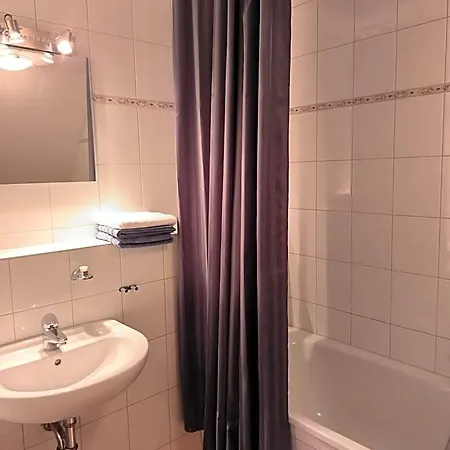 Ritters Weinstuben Hotel *
